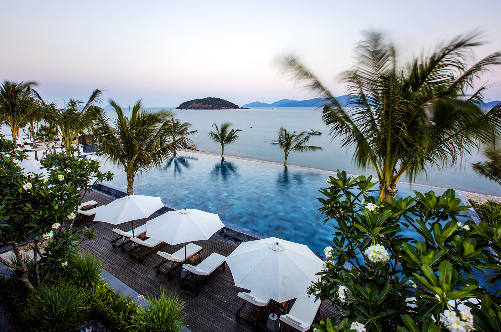 Hồ bơi - Hotel24h.net